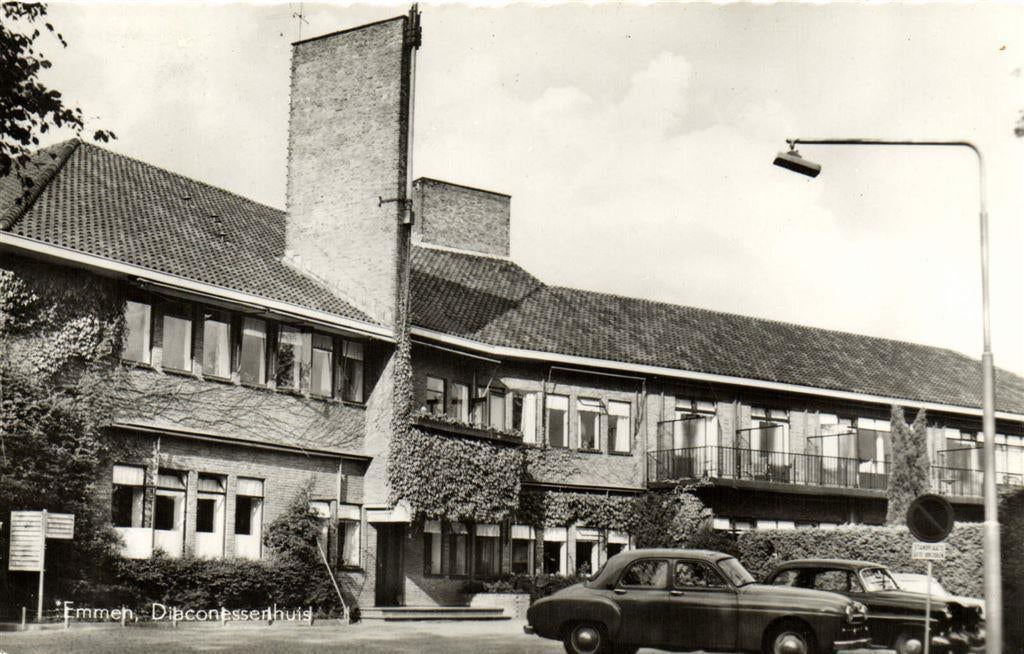 Emmen, Diaconessehuis - auto - gelopen, Ophalen of Verzenden, Voor 1920, Gelopen, Drenthe