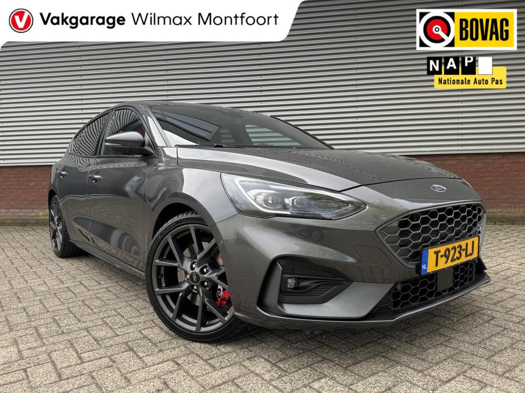 Ford Focus 2.3 EcoBoost ST-X|ACC|B&O|Winterpack|Camera|Trekh, Auto's, 1408 kg, Gebruikt, 2261 cc, Handgeschakeld