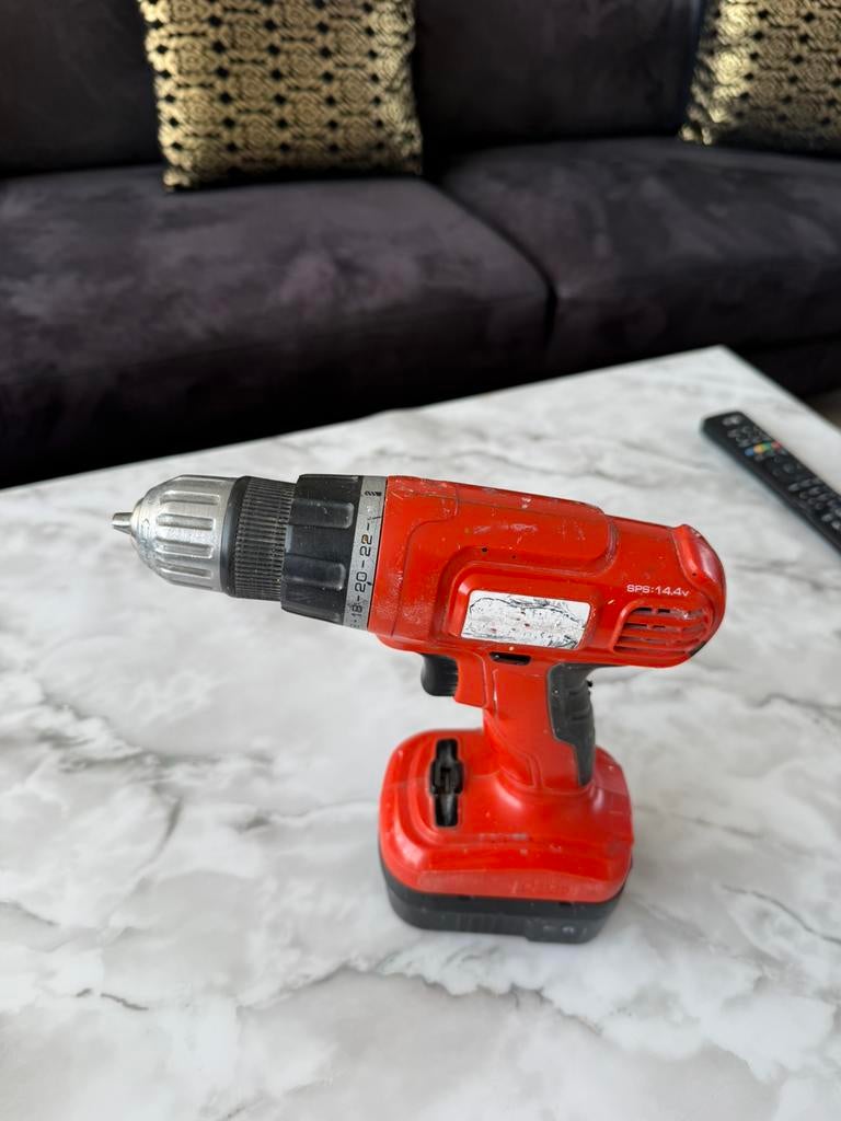 Black&Decker 14v, Schroef Boormachine ,, Ophalen of Verzenden, Gebruikt, Boor- en Schroefmachine