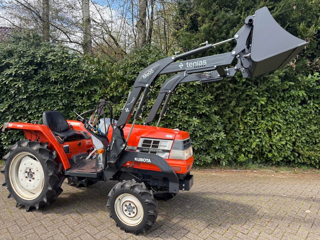 kubota GL19 met powershift en Tenias afneembare voorlader, Zakelijke goederen, Machines en Bouw | Kranen en Graafmachines, Graafmachine