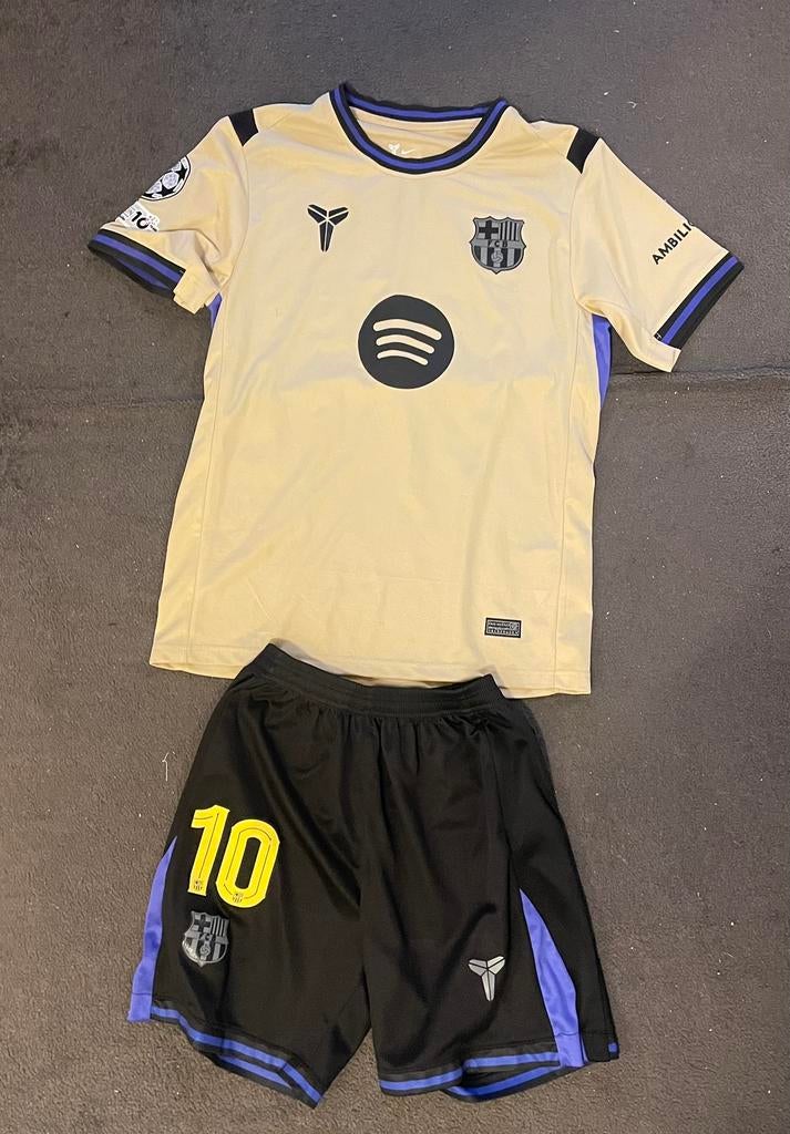Barcalona fc lamine yamal maat m, Ophalen, Zo goed als nieuw, Shirt