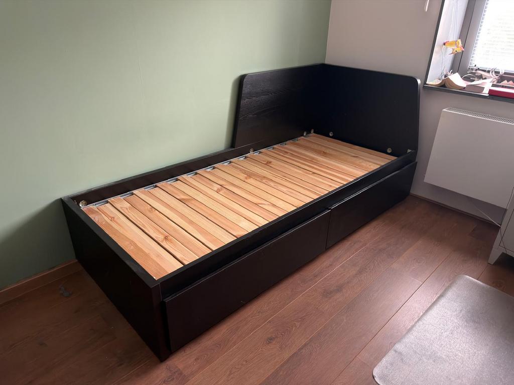 Ikea Flekke uitschuifbaar bed 80/160 x 200, Huis en Inrichting, Slaapkamer | Bedden, Ophalen, Verstelbaar, Eenpersoons, Zwart