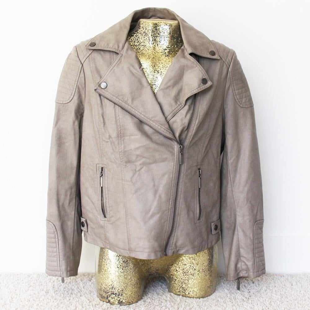 Super Leuke Wallis Petite Jas (Maat 18/46) € 25,-, Overige kleuren, Maat 46/48 (XL) of groter, Ophalen of Verzenden, Zo goed als nieuw