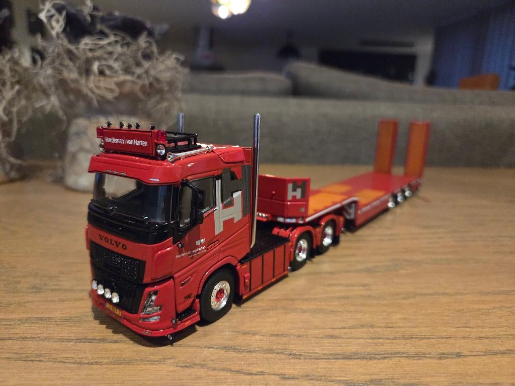 Hardeman van Harten, Volvo FH Aero, Hobby en Vrije tijd, Modelauto's | 1:50, Ophalen of Verzenden, Nieuw, Bus of Vrachtwagen, Wsi