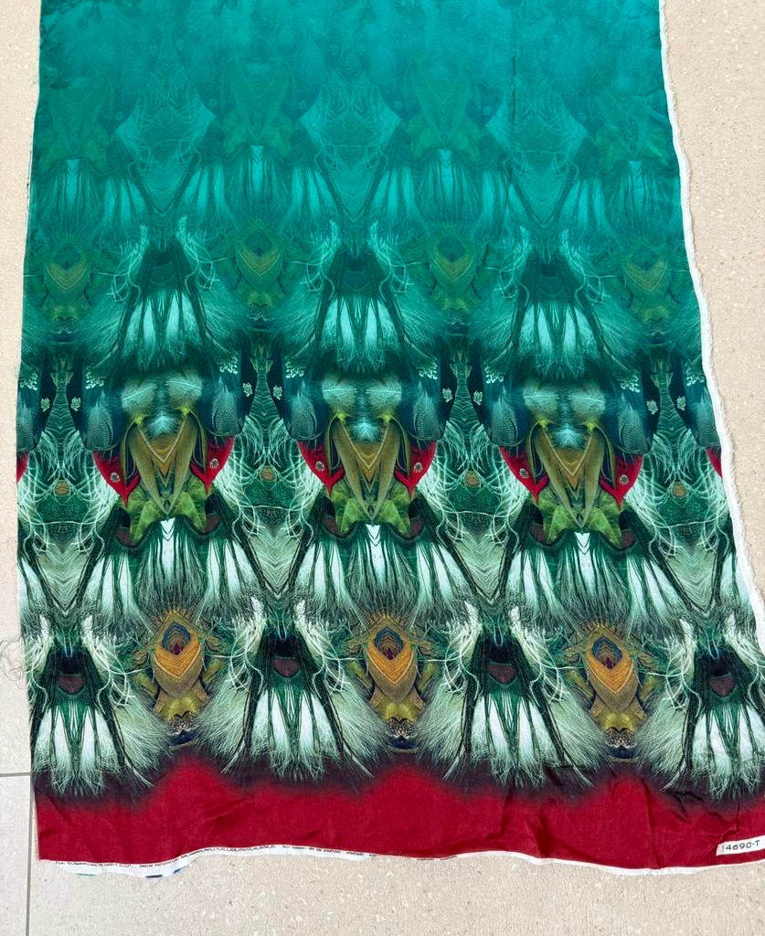 Italiaanse 100% moerbei zijden stof Pauwveren 132 x 67 cm, Nieuw, Ophalen of Verzenden, 30 tot 120 cm, 30 tot 200 cm