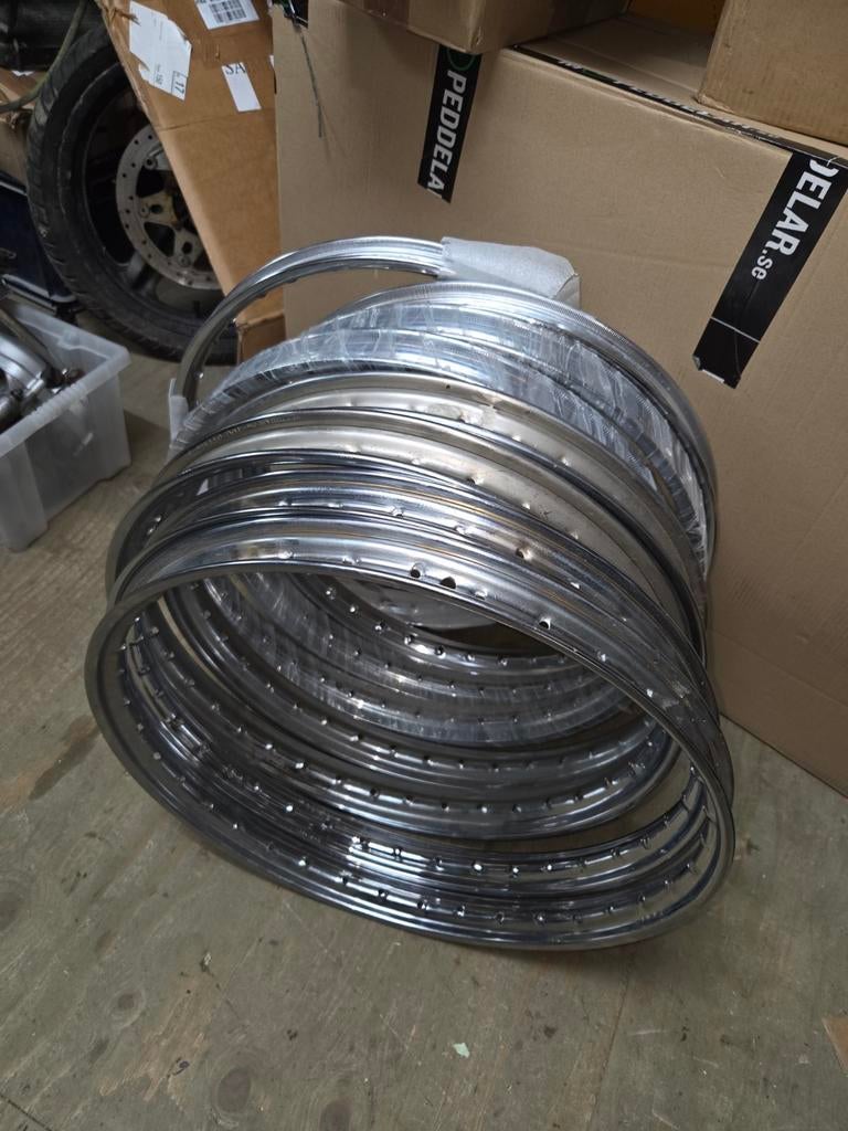4 sets chroom velg  23 oud  19 inch velgen., Fietsen en Brommers, Brommeronderdelen | Oldtimers, Ophalen of Verzenden, Nieuw, Overige typen