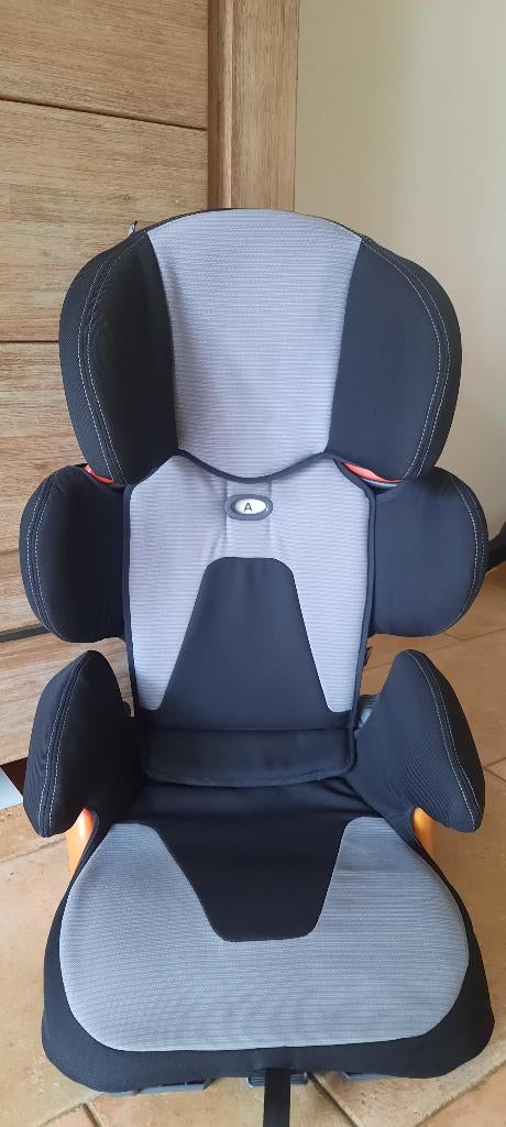 Audi, Audi kinderstoel, kinderstoeltje, auto kinderstoel, Kinderen en Baby's, Autostoeltjes, Autogordel of Isofix, 15 t/m 36 kg