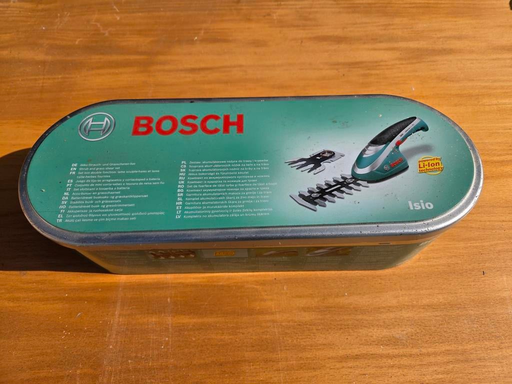Bosch Isio Accu Li-ion heggen-,  buxuss- en grasschaar, Ophalen of Verzenden, Gebruikt, Accu