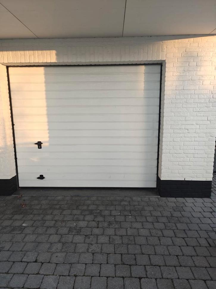 Novoferm sectionaal garagedeur, Doe-het-zelf en Verbouw, Deuren en Horren, Gebruikt, Garagedeur, 215 cm of meer, 120 cm of meer