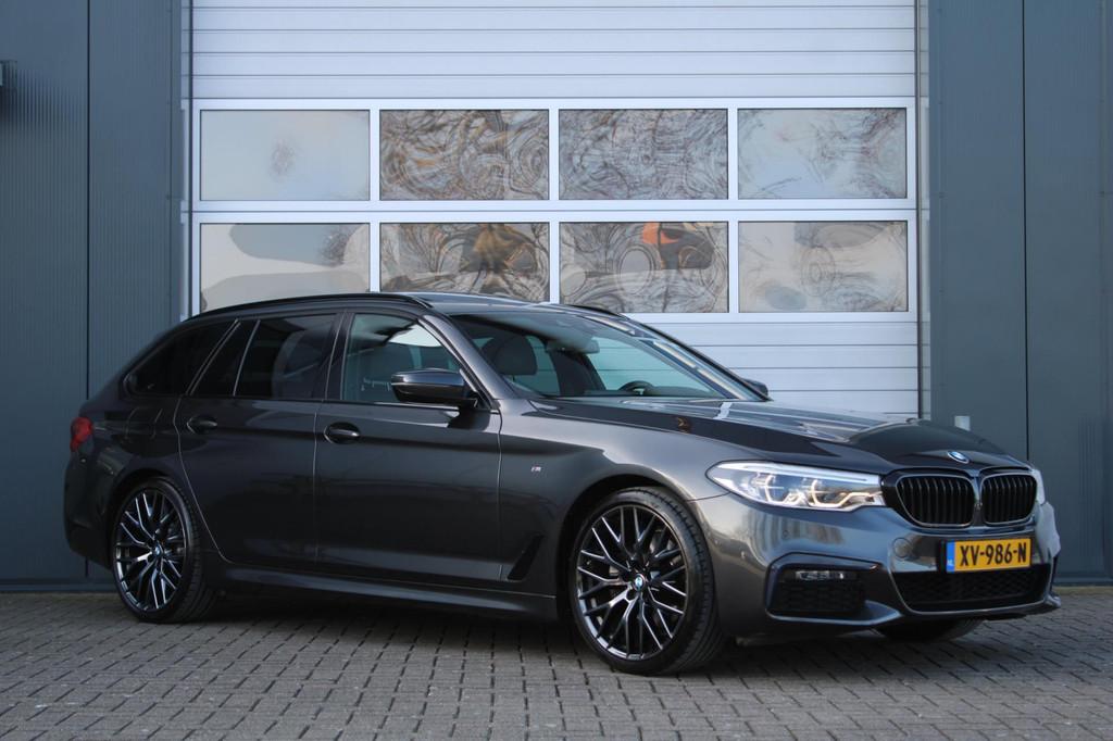 BMW 5-serie Touring 520i High Executive M-Sport HeadUp/Camer, Auto's, Automaat, 1998 cc, Achterwielaandrijving, 4 cilinders