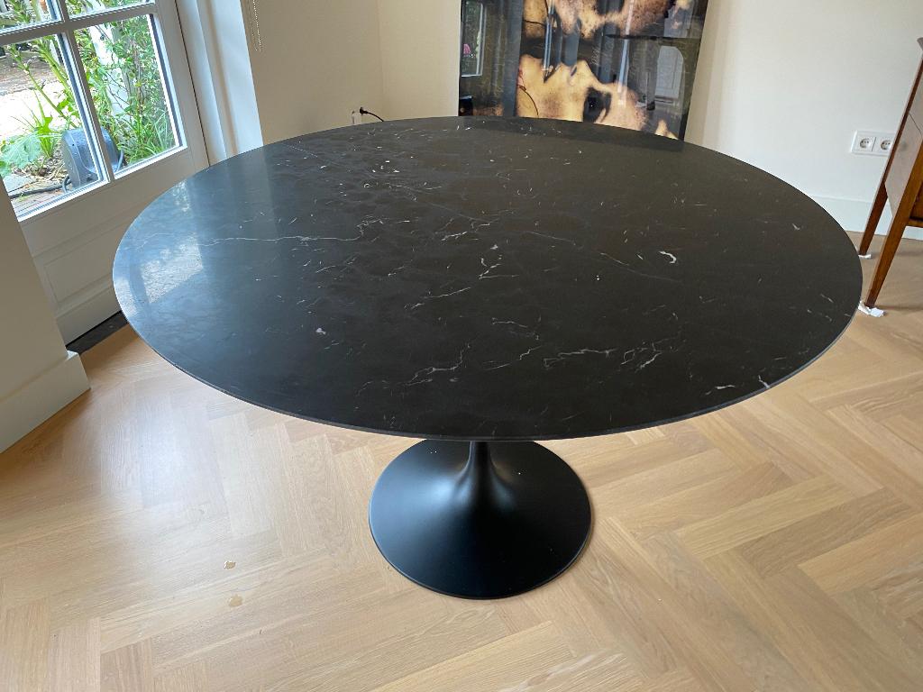 Tafel Eero Saarinen, Ronde tafel, Zwart Mat Spaans Marquina, Huis en Inrichting, Tafels | Eettafels, 100 tot 150 cm, Nieuw, Rechthoekig