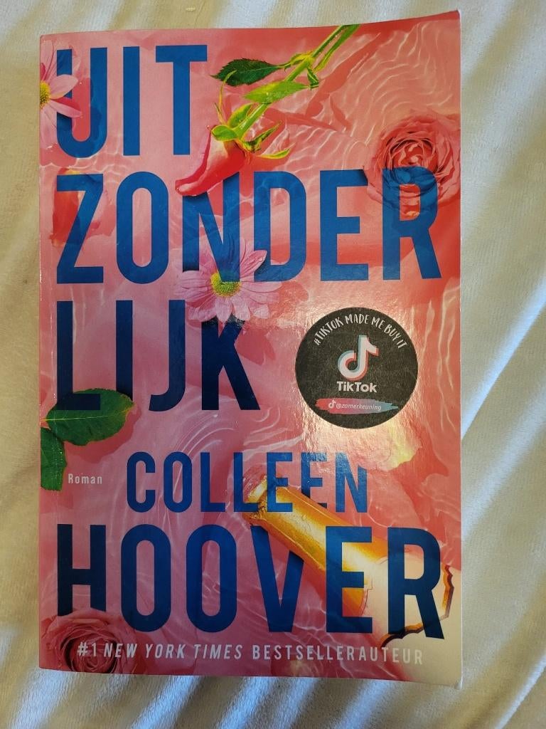 Boek - Colleen Hoover - Uitzonderlijk, Boeken, Romans, Ophalen of Verzenden, Zo goed als nieuw, Colleen Hoover