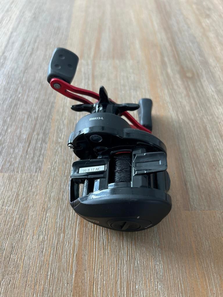 Hengelsport molen BMAX3-L, Watersport en Boten, Ophalen of Verzenden, Zo goed als nieuw, Molen