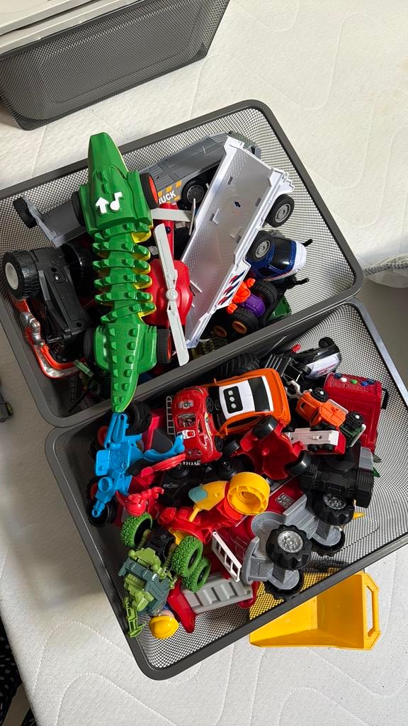 Grote collectie speelgoedauto's: dino, Hot Wheels, raceauto', Kinderen en Baby's, Speelgoed | Speelgoedvoertuigen, Ophalen, Zo goed als nieuw