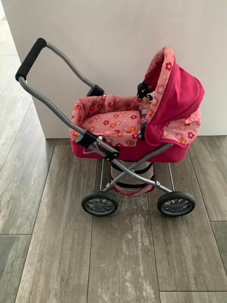Super leuke poppenwagen met pop, Kinderen en Baby's, Speelgoed | Poppen, Ophalen, Zo goed als nieuw, Overige typen
