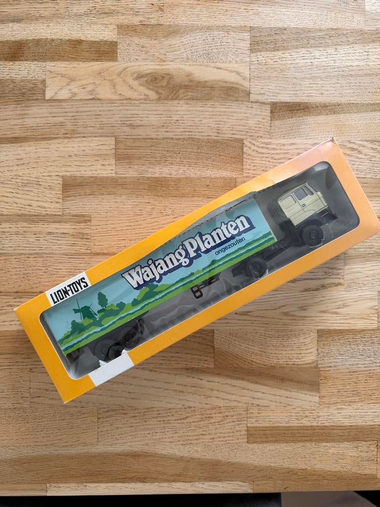 Nieuw in doos - lion toys, Hobby en Vrije tijd, Modelauto's | 1:50, Ophalen, Zo goed als nieuw, Bus of Vrachtwagen, Lion Toys