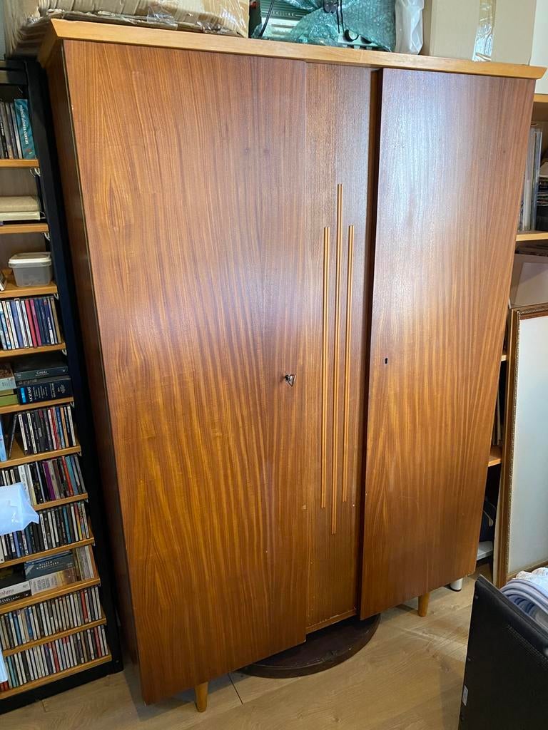 Prachtige retro vintage kledingkast met spiegel, Huis en Inrichting, Kasten | Kledingkasten, 100 tot 150 cm, Ophalen of Verzenden