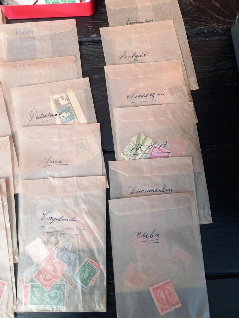 Postzegelverzameling van diverse landen, Postzegels en Munten, Ophalen of Verzenden