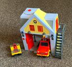 Garage en twee voertuigen brandweerman Sam, Kinderen en Baby's, Speelgoed | Speelgoedvoertuigen, Ophalen of Verzenden, Gebruikt