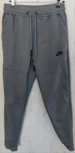 Nike Tech Fleece Joggingbroek - Maat M, Maat 48/50 (M), Nike, Ophalen of Verzenden, Grijs