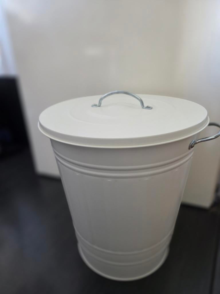 IKEA KNODD Ton met deksel 40 liter, Ophalen of Verzenden, Zo goed als nieuw, Kunststof, Met deksel