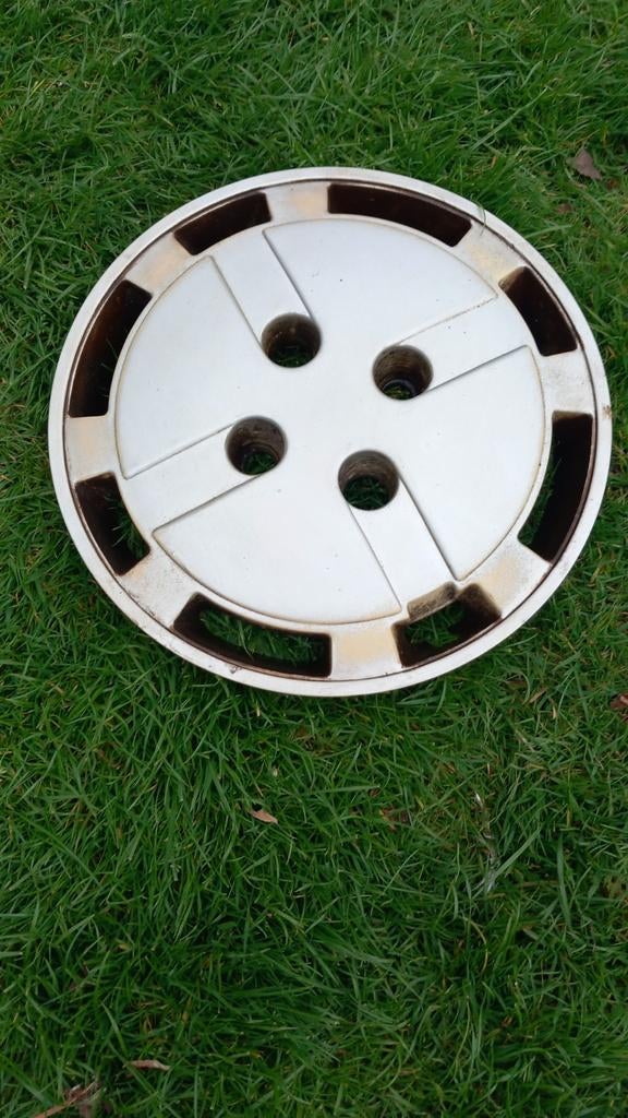 Wieldop voor Renault Fuego of R18, Auto diversen, Wieldoppen, Ophalen of Verzenden, Gebruikt