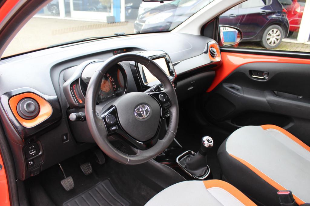 Toyota Aygo 1.0 VVT-i "X-Cite" Airco - achteruitrijcamera !, Voorwielaandrijving, Euro 5, Stof, Gebruikt