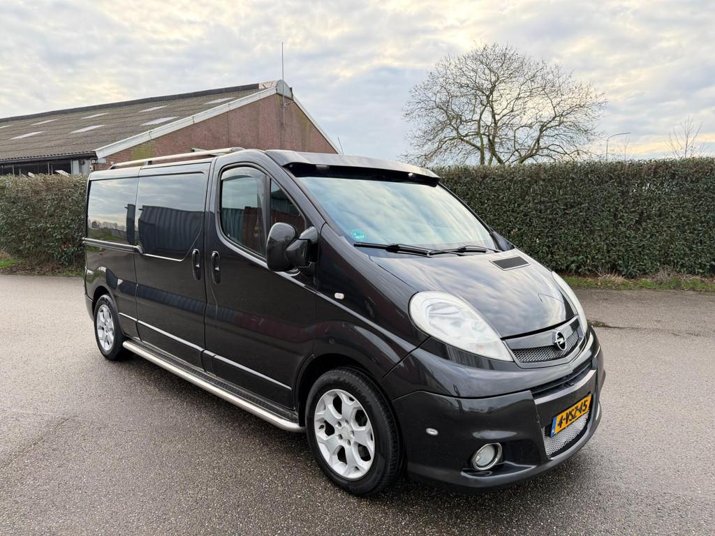 Opel Vivaro 2.5 CDTI 150PK VPC - L2H1 - AC - APK 1/2027, Voorwielaandrijving, Gebruikt, 2000 kg, Zwart