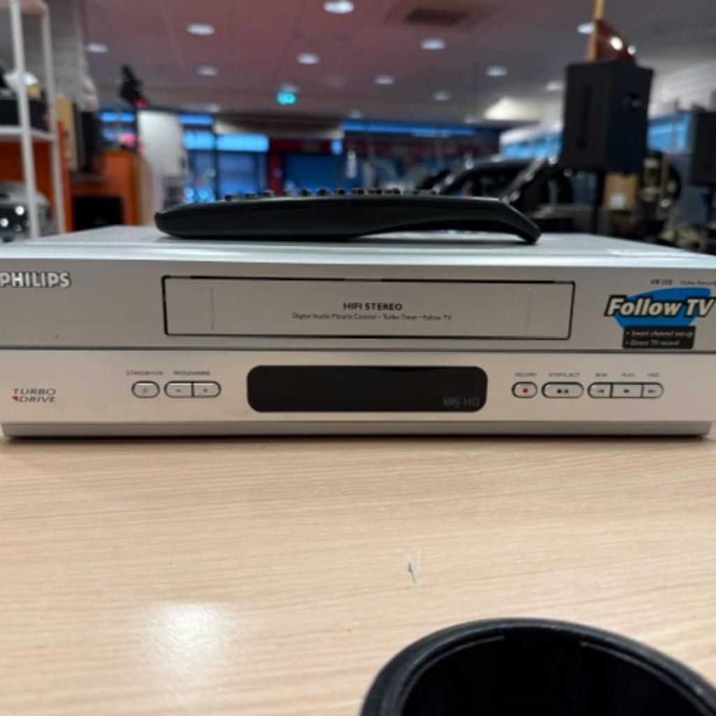 Philips turbodrive  hifi videorecorder met afstandsbediening, Philips, Zo goed als nieuw, Support@philips.com, Philips Center
Amstelplein 2
1096 BC Amsterdam
Netherlands