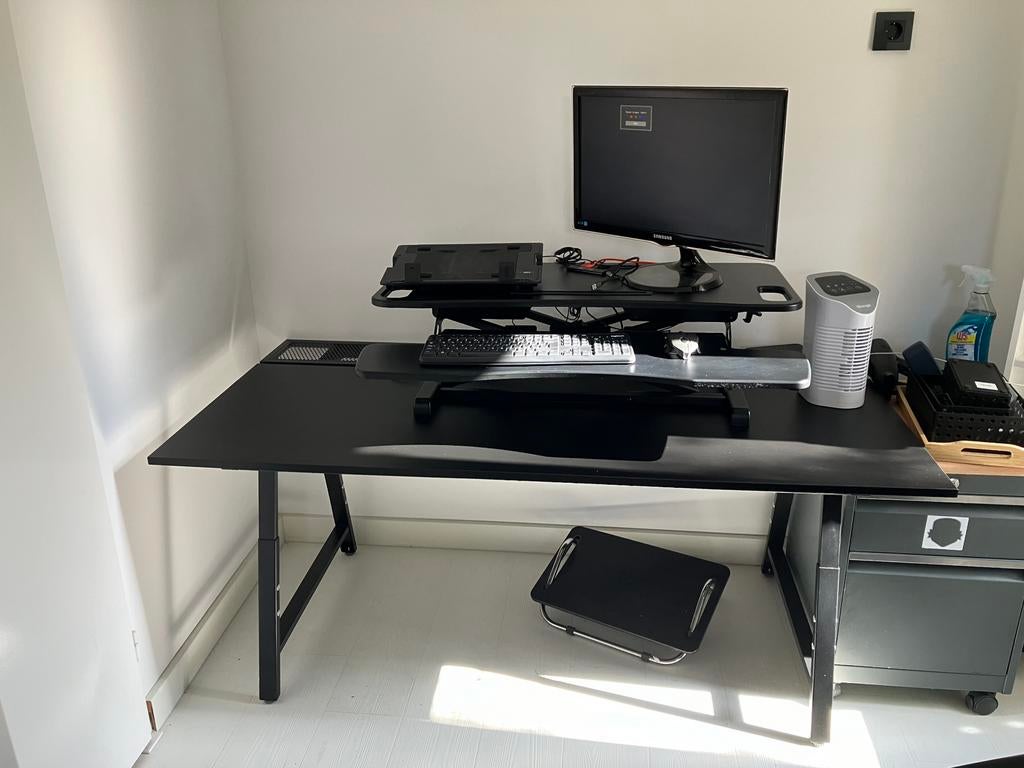 Ikea desk Utespelare, Ophalen, Zo goed als nieuw, IKEA, Gamingbureau