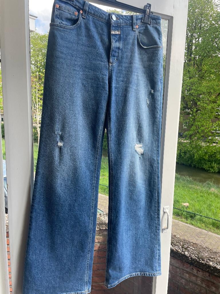 CLOSED lange iets flared jeans destroyed details mt 29, Closed, W28 - W29 (confectie 36), Gedragen, Verzenden