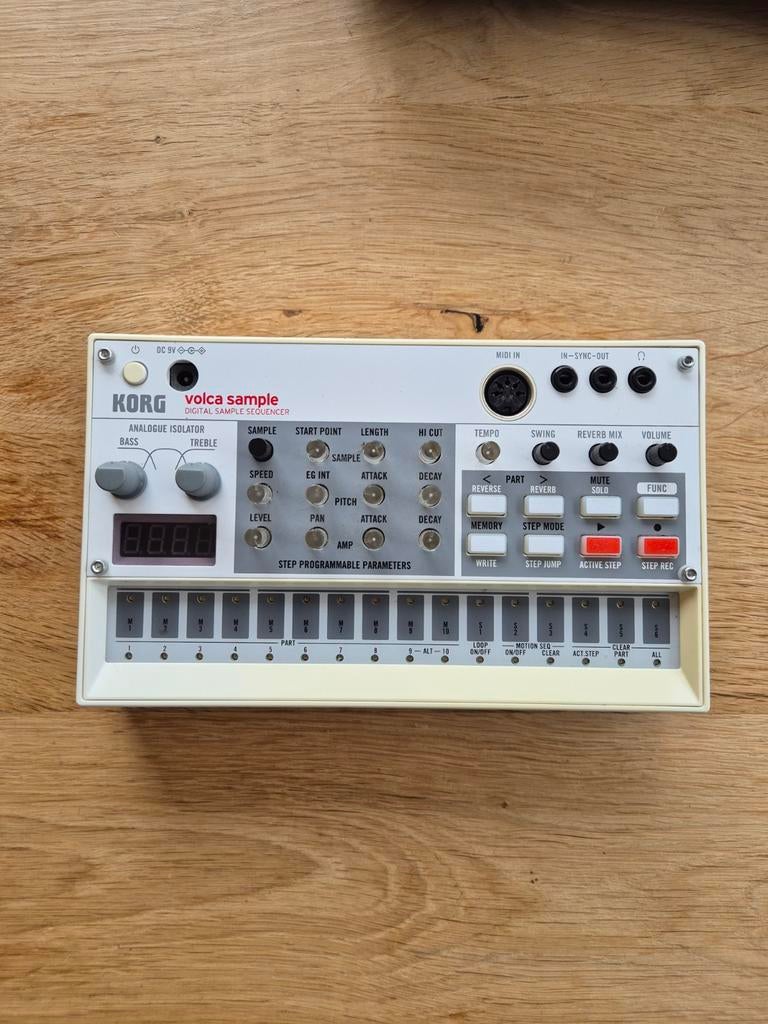 Korg Volca Sample - Digitale Sample Sequencer, Muziek en Instrumenten, Synthesizers, Ophalen of Verzenden, Zo goed als nieuw, Overige aantallen