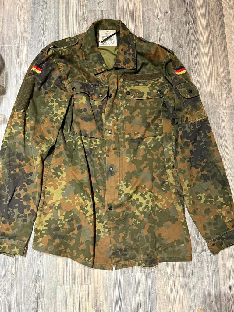 Duitse Wahler Flecktarn Bundeswehr jas Maat M/L, Verzamelen, Ophalen of Verzenden, Landmacht, Duitsland, Kleding of Schoenen