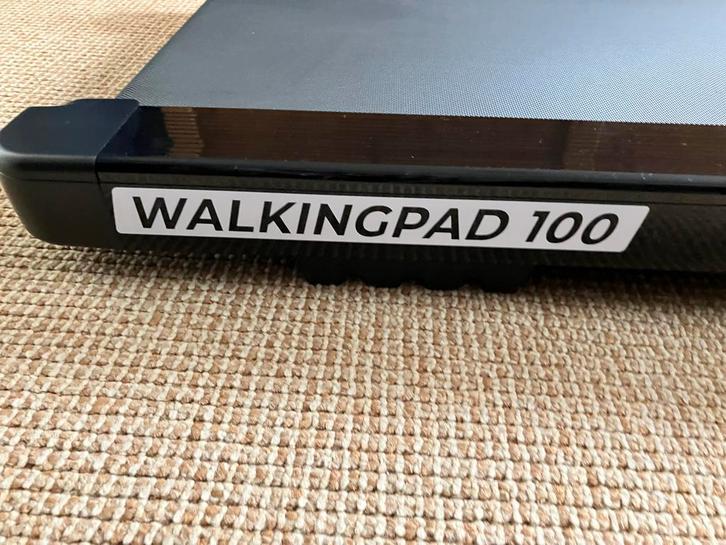 Virtufit Walkingpad 100 - Compacte Loopband, Sport en Fitness, Fitnessapparatuur, Zo goed als nieuw, Loopband, Benen, Metaal, Ophalen