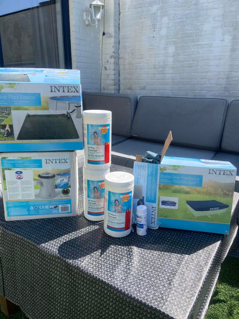 Zwembad accesoires: zeil en pomp en mat, Ophalen of Verzenden, Gebruikt, Afdekzeil