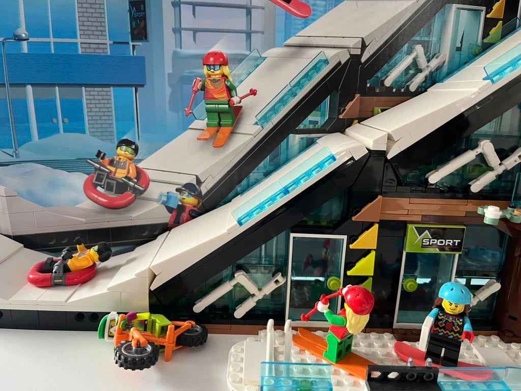 Lego city, ski en klimcentrum, Kinderen en Baby's, Speelgoed | Duplo en Lego, Ophalen, City, Lego, Zo goed als nieuw