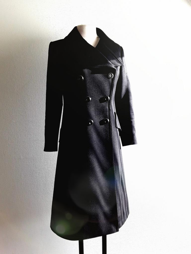 Fantastische designer zwart wollen mantel trenchcoat 36/38, Kleding | Dames, Jassen | Winter, Ophalen of Verzenden, Zo goed als nieuw