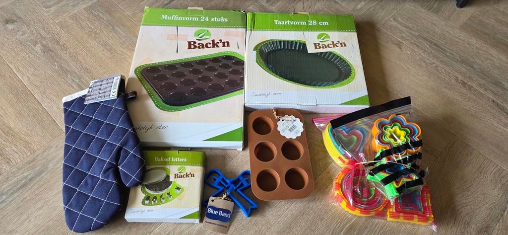 Diverse bakspulletjes (taartvorm, muffinvorm etc), Ophalen of Verzenden, Zo goed als nieuw, Taarten of Cupcakes, Bakvorm