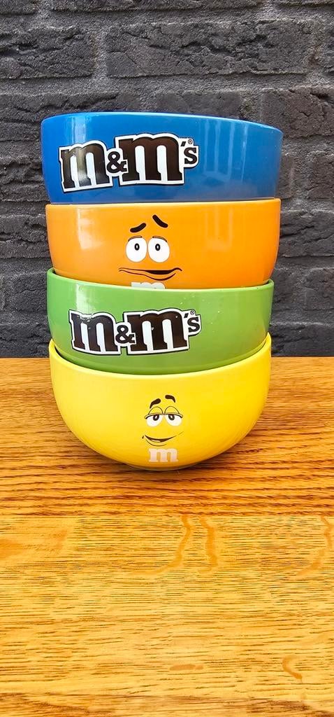 M&M's porseleinen schaaltjes set van 4 stuks, Ophalen of Verzenden, Zo goed als nieuw, Porselein of Keramiek, Schaal