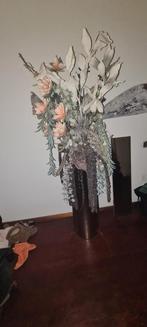 Hoge zilverkleurige vaas met decoratie, 100cm, Ophalen of Verzenden, Gebruikt, Overige kleuren, 75 cm of meer