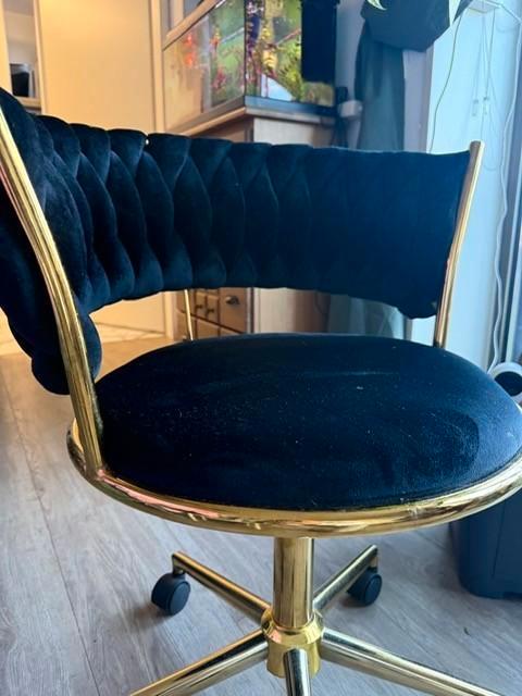 zwart/goud stoel, Huis en Inrichting, Stoelen, Zo goed als nieuw, Eén, Metaal, Stof, Zwart, Ophalen