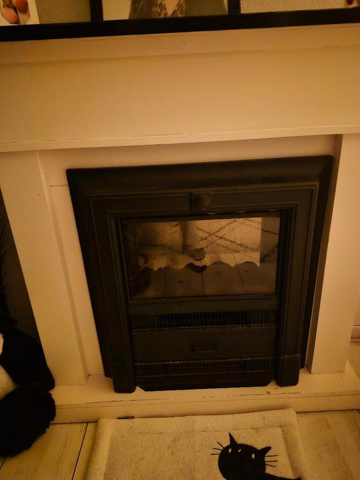 Gezocht: vervanging binnenkant "openhaard" (stroom), Huis en Inrichting, Kachels, Gebruikt, Gaskachel, Elektrisch, Ophalen