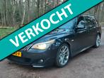 BMW 5-serie Touring 525d 3.0 *M-PAKKET* 6-bak!, Achterwielaandrijving, Gebruikt, Zwart, 2993 cc
