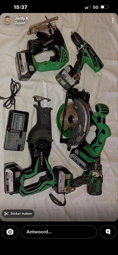 Hitachi gereedschap set met lader en accu's, Ophalen of Verzenden, Gebruikt, Minder dan 400 watt, Boormachine