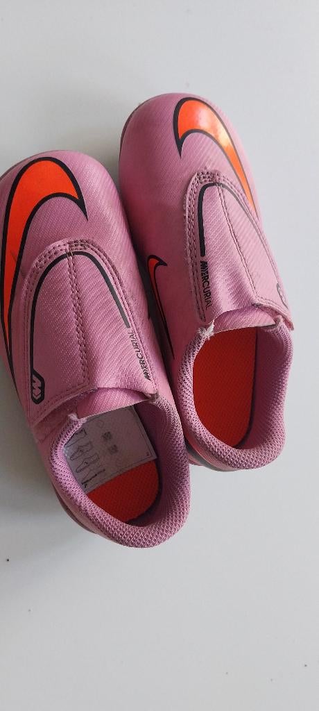 Voetbalschoenen maat 25 nike, Maat XS of kleiner, Schoenen, Ophalen of Verzenden, Zo goed als nieuw