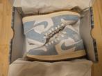 WMNS AIR JORDAN 1 MID SE - Maat 37,5 - Nieuw in doos, Kleding | Dames, Schoenen, Nike Air Jordan, Ophalen of Verzenden, Nieuw