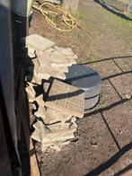 Ruim 25 m2 aan tegels, Ophalen, Zo goed als nieuw, Beton, Terrastegels