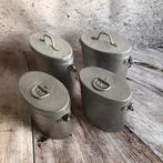 4 hele oude lunchboxen van blik uit Frankrijk, Ophalen of Verzenden