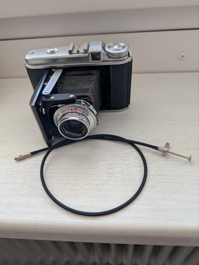 Vintage Voigtländer Vaskar 1:4.5/80 camera met ontspankabel, Ophalen of Verzenden, Gebruikt, Compact, Overige Merken