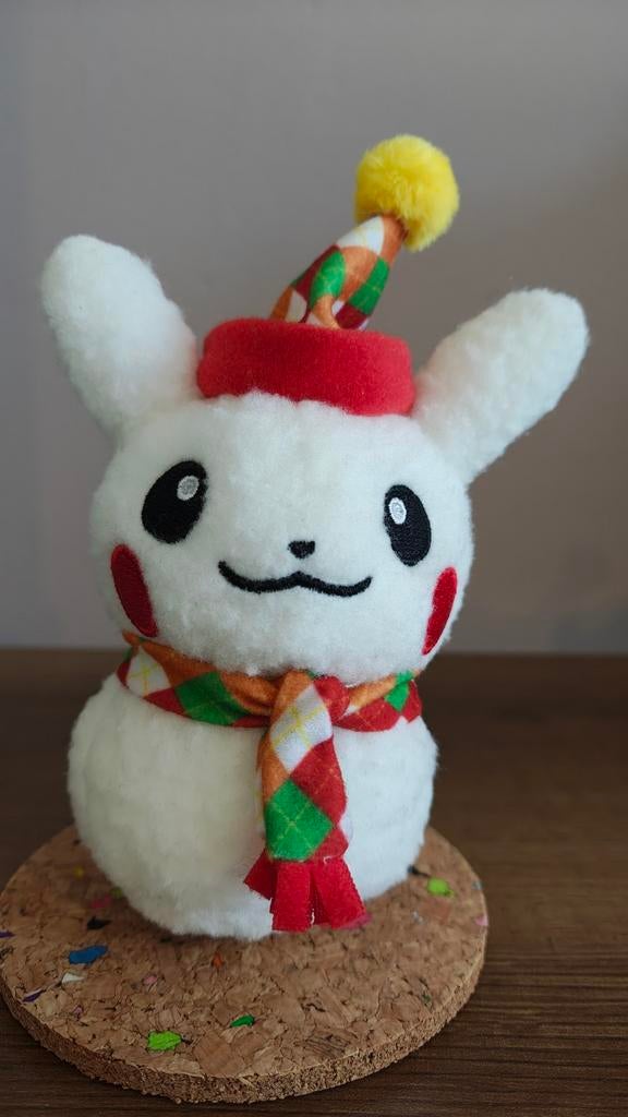 Pokemon Pikachu Snowman Plush 2015 Aurora Tour Plush, Ophalen of Verzenden, Zo goed als nieuw, Overige typen